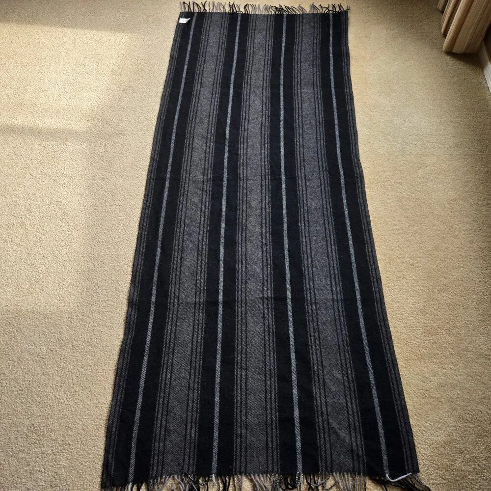 Auxiliary Reversible THICK Wool Scarf---2 SCARVES IN 1! Aritzia